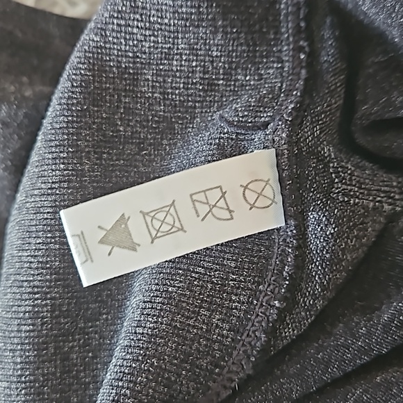 Runched Dark Grey Gray Charcoal Leggings Womens Small Compression NWOT - Picture 12 of 15